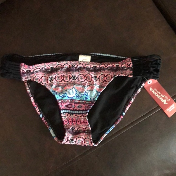 Arizona Floral Hipster Swimsuit Bottom-Juniors - Picture 3 of 4